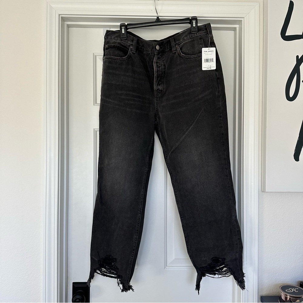 NWT 31 Regular Rugged Black Free People Women's Mid-Rise Straight Jeans